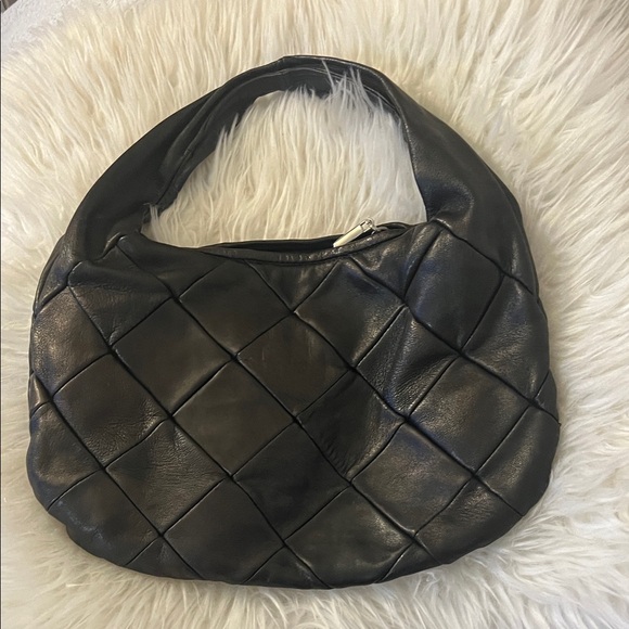 Handbags - Elegant Black Quilted leather Women's Bag